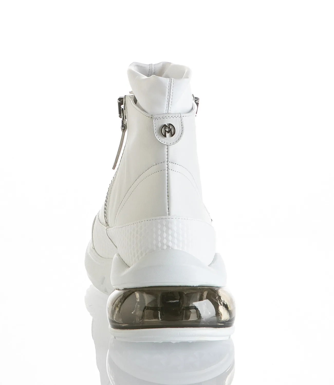 7040 Nando Muzi Sneakers / White