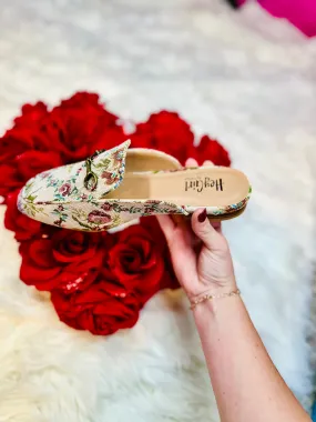 Charmer Vintage Floral Flats - Sand