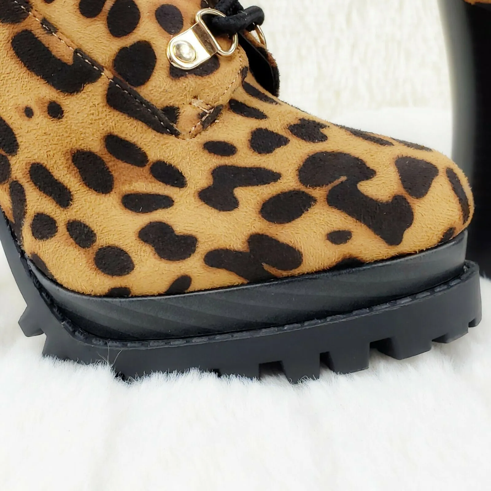 CR Nellie Lace Up Ankle Boots 4.5" Wood Grain Chunky Flared Block Heels Leopard
