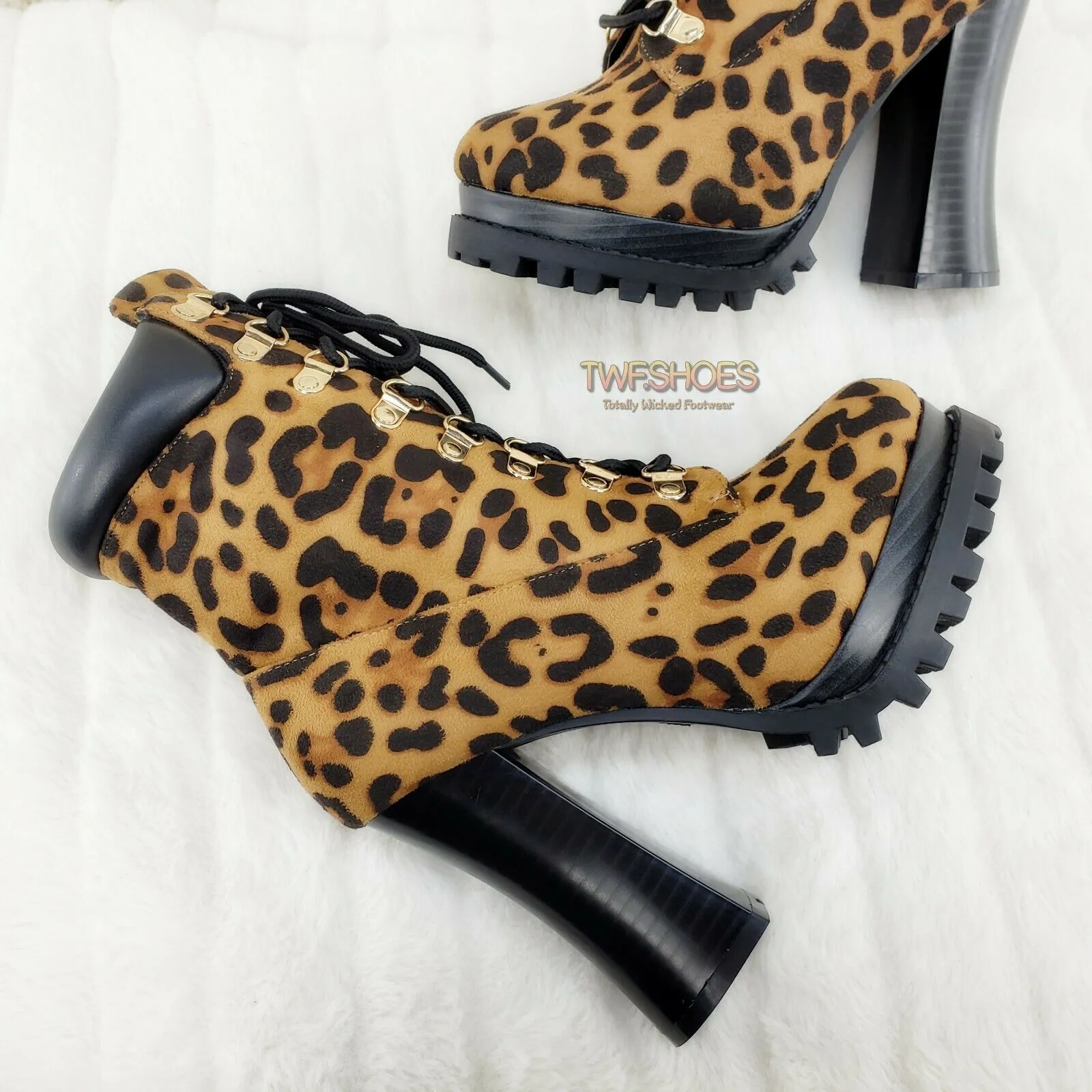 CR Nellie Lace Up Ankle Boots 4.5" Wood Grain Chunky Flared Block Heels Leopard